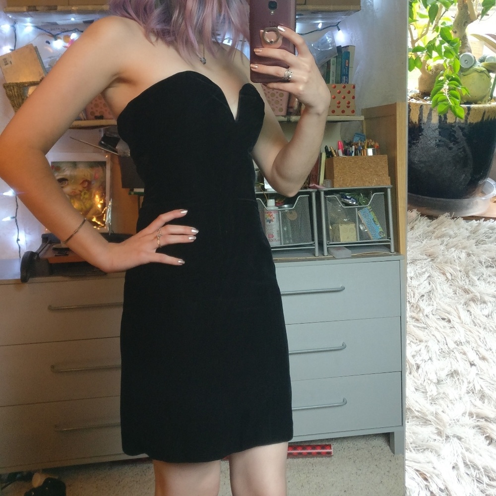 NWOT Gorgeous Velvet Deep V Little Black Dress